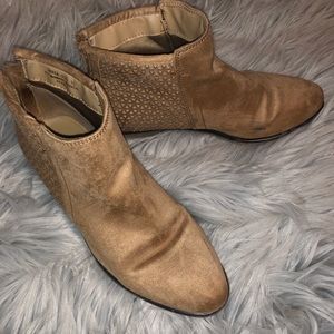 Light brown booties